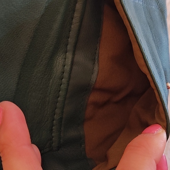 NWOT Green Soft Leather Purse cross body Shoulder Travel Wallet price firm - Picture 4 of 7